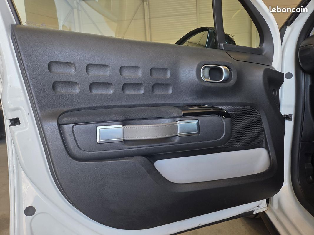 CITROEN C3 1.5 BlueHDi - 100 S&S - BERLINE Feel Business PHASE 2 (image 8)