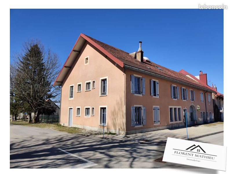 Immeuble 19 pièces 630 m² · à Chaux-Neuve · 630 m² · 420 000 €