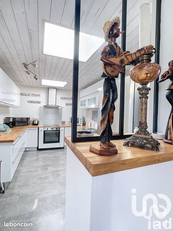 Maison 5 pièces 134 m² - Saint-Sauveur-d'Aunis 17540 (image principale 4)