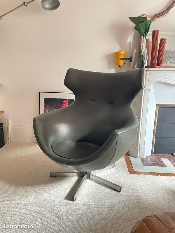 Design _ Fauteuil Jupiter _ Pierre Guariche (image 1)
