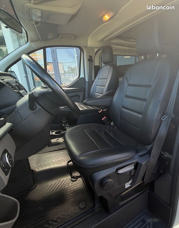 Ford transit custom panama p54 2.2l 130ch - van aménagé - très bien équipé (image 9)