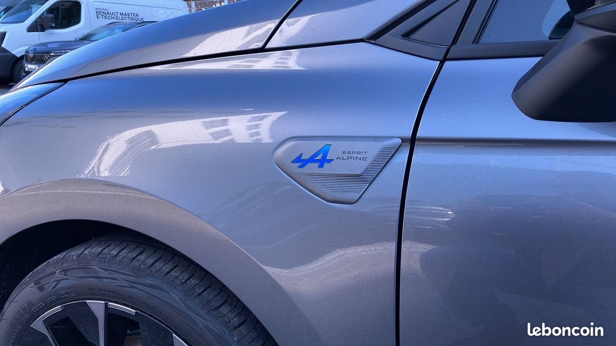 RENAULT CLIO esprit Alpine full hybrid E-Tech 145 (image 14)