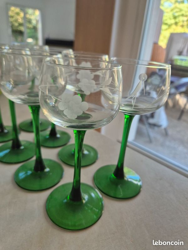 Verres à pied vert d'Alsace (image 2)