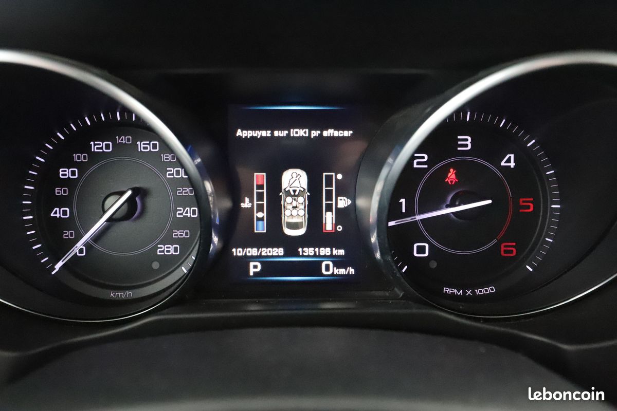 Jaguar XE 2.0d Prestige Auto 180 ch (image 16)