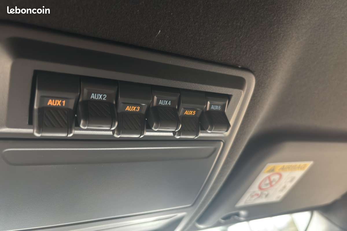Ford Ranger V6 240 WILDTRAK HARDTOP 4PL -16% (image 14)