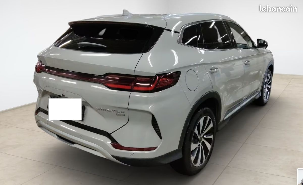 BYD Seal U DM-i 324 ch DESIGN PHEV plusieurs couleurs vehicules neufs (image 3)