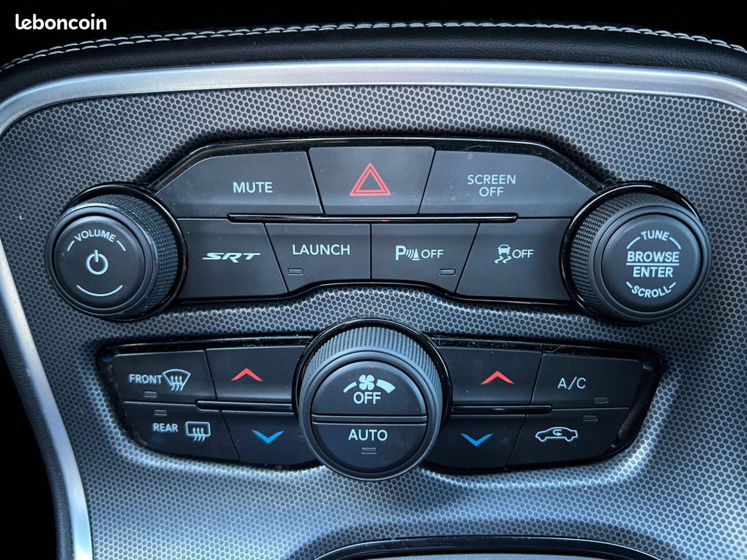 DODGE CHALLENGER - 6.4 V8 SRT8 392 HEMI - Garantie 12 mois (image 18)