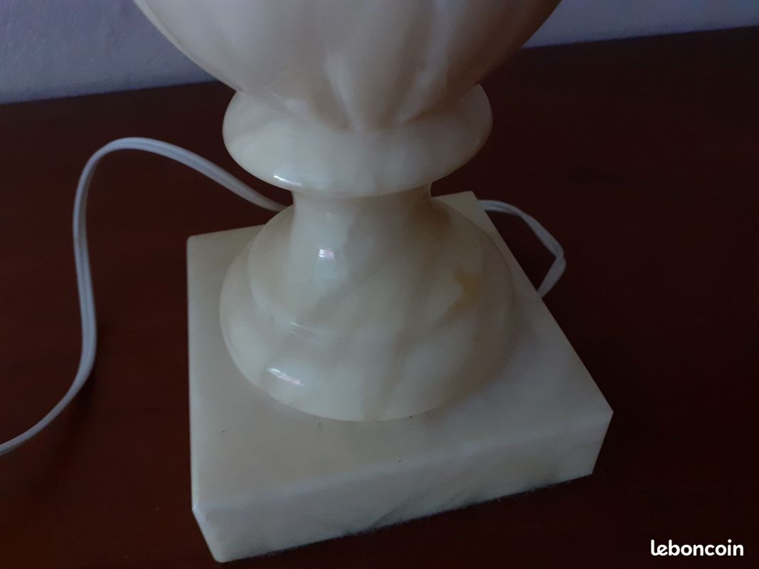 Tres beau pied de lampe en albatre (image 7)