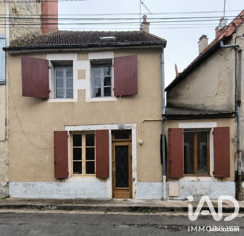 Maison 4 pièces 71 m² · à Sancoins · 71 m² · 27 000 €
