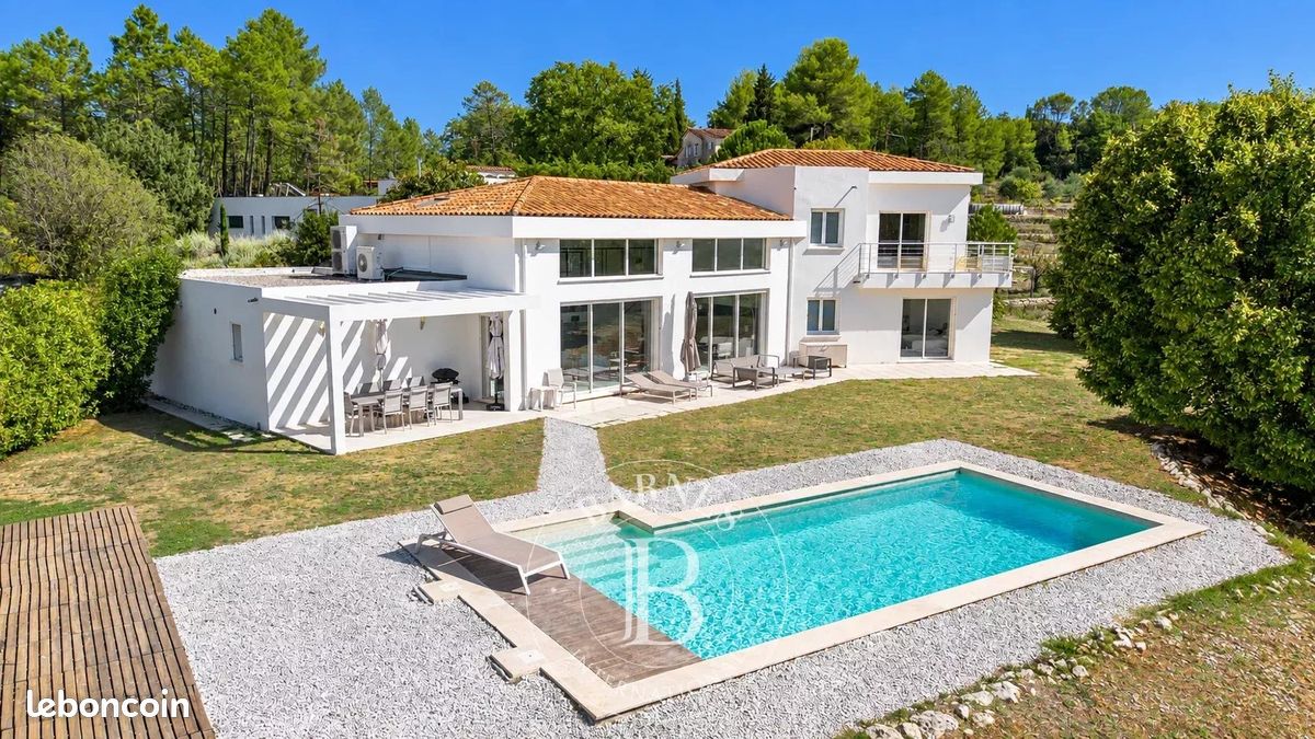 Maison 5 pièces 223 m² · à Montauroux · 223 m² · 1 090 000 €