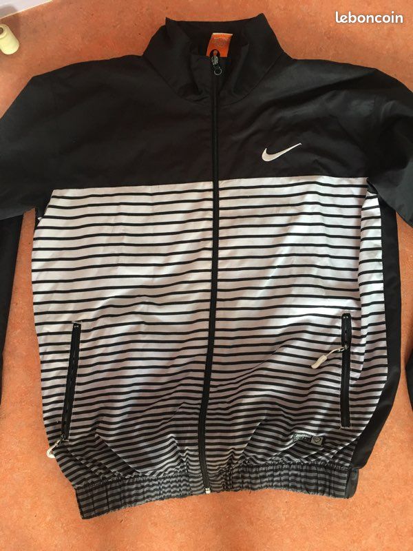 Veste nike (image 1)