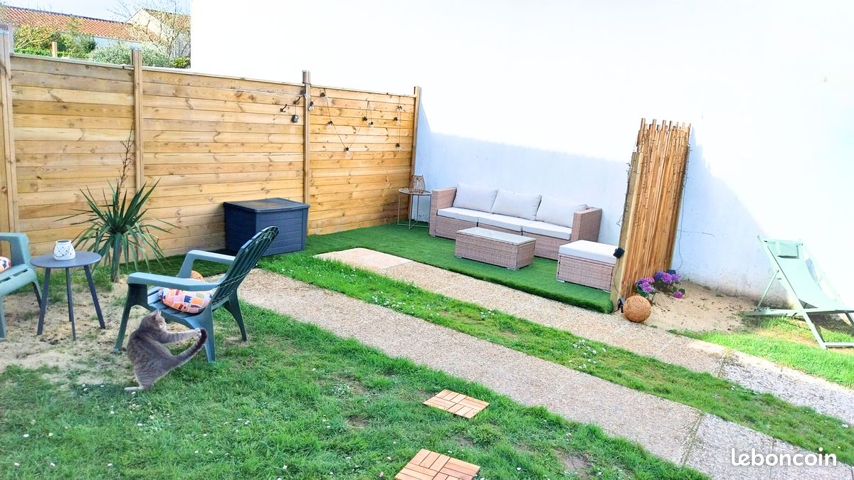 Dans une villa ,quartier calme à 500 m de la plage Boisvinet (image 14)