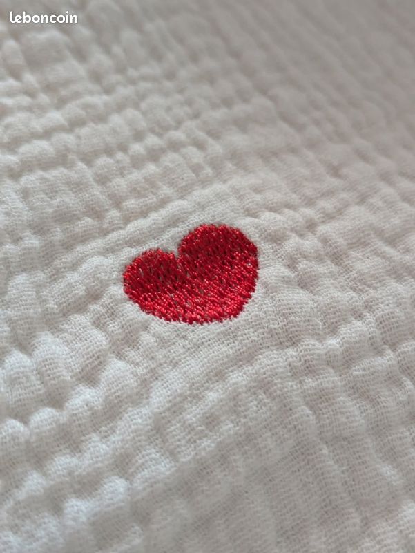 Chemise Jubylee Gaze de Coton Broderie Cœurs Rouges Vêtements