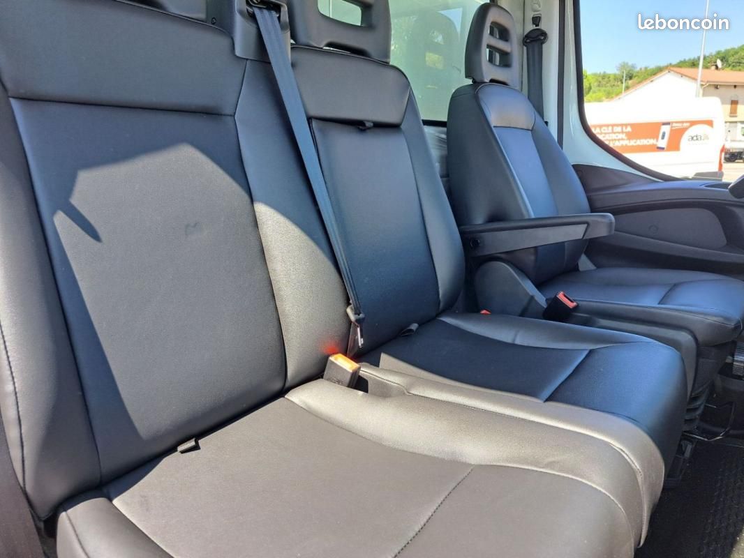 Iveco Daily PLATEAU 35C16 160CV 3L ALUMINIUM 3M80 COFFRE PANIER (image 4)