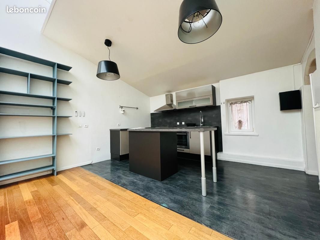Appartement 2 pièces 100 m² · à Nancy · 100 m² · 890 €/mois