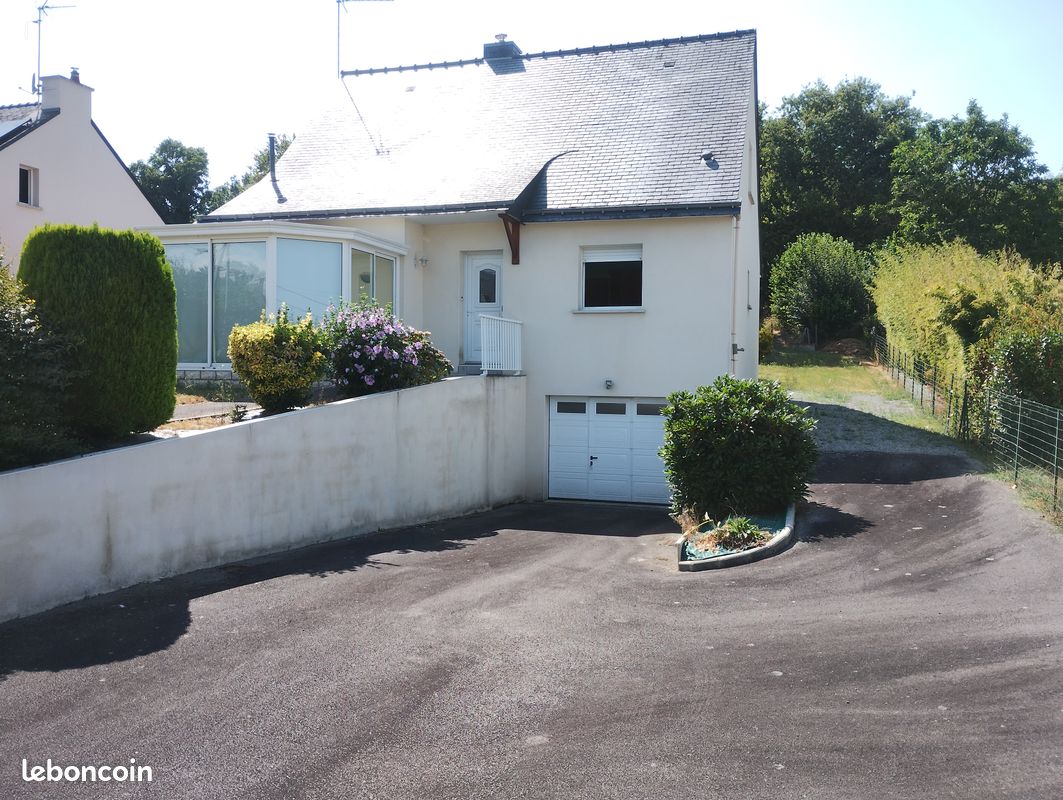 Maison 6 pièces 110 m² · à Saint-Jean-la-Poterie · 110 m² · 213 000 €
