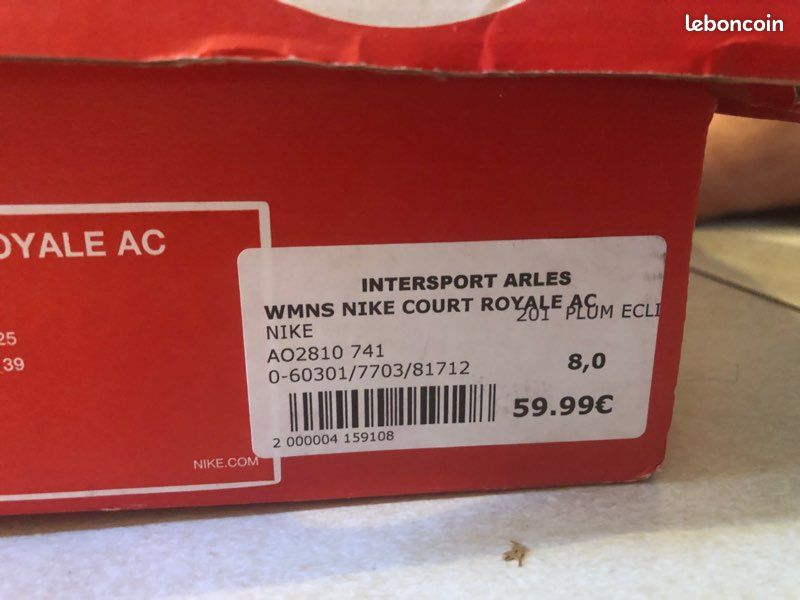 Chaussure Nike jamais porté (image 2)