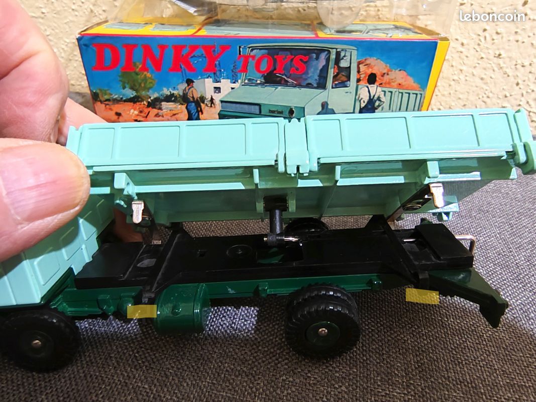 Dinky Toys Atlas Editions 569 - Berliet Stradair - Vert - Camionnette