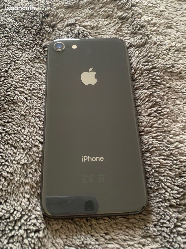 IPhone 8 (image 2)