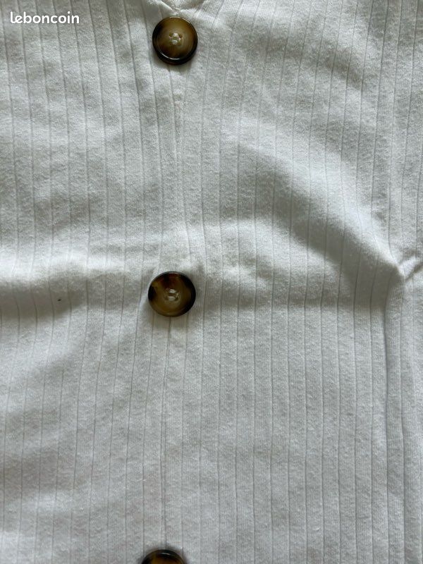 Haut blanc basique (image 3)