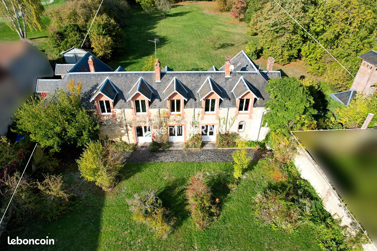 Maison 7 pièces 252 m² · à Merlerault-le-Pin · 252 m² · 350 000 €