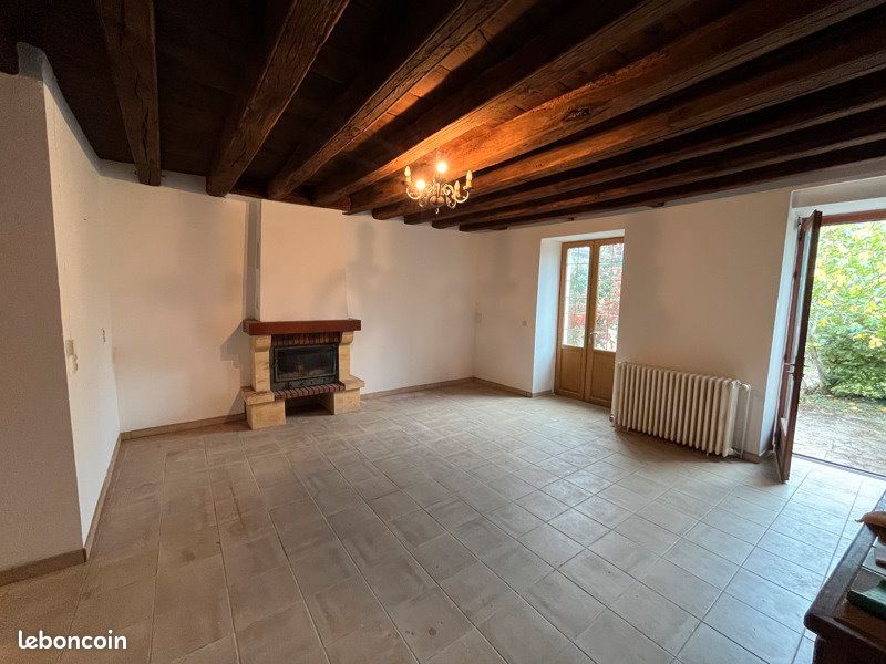 Maison 4 pièces 121 m² · à Argenton-sur-Creuse · 121 m² · 650 €/mois