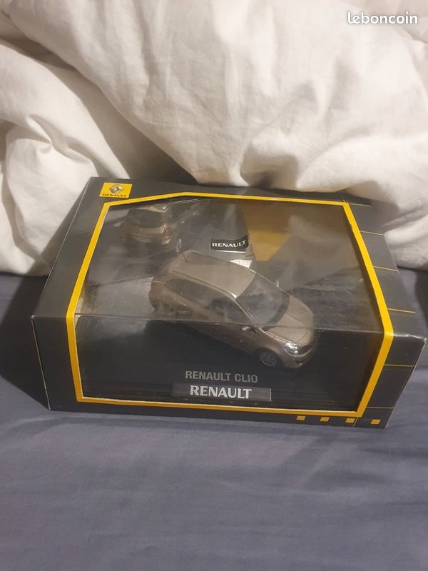 Norev 1/43 – Renault Clio Break Estate – Beige Métal – Collection