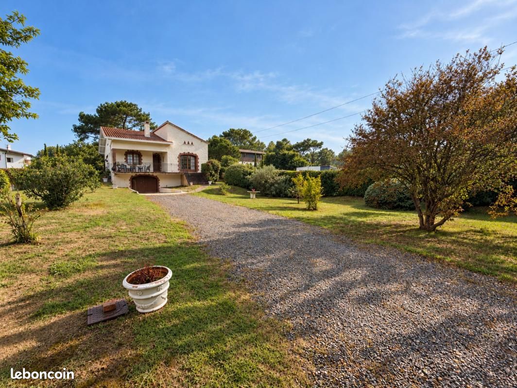 Maison 7 pièces 328 m² · à Anglet · 328 m² · 2 415 000 €