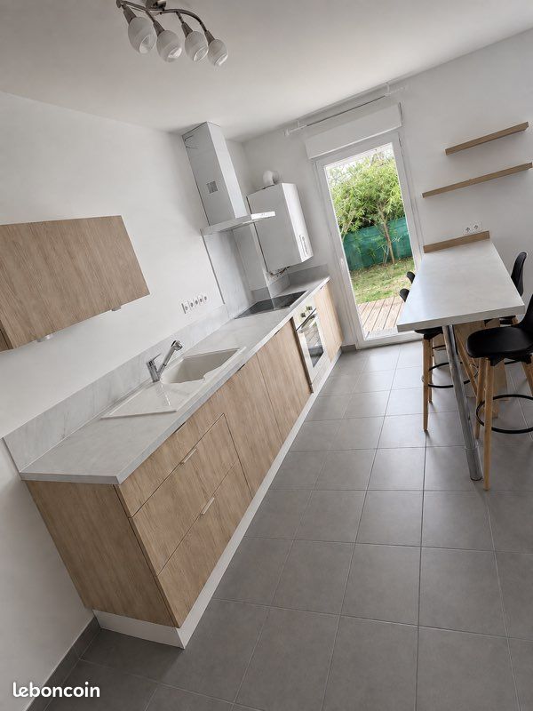Parking 49 m² · à Barby · 49 m² · 215 000 €