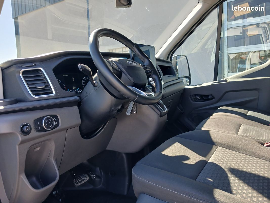 27900 e ht ford transit 2t 170 cv bva pupitre l2h2 fg camera clim auto gps porte verre (image 2)