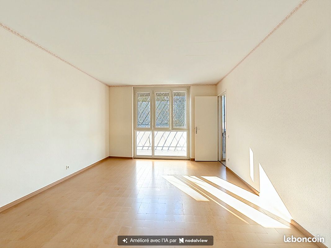 Appartement 3 pièces 61 m² · à Marseille · 61 m² · 70 000 €