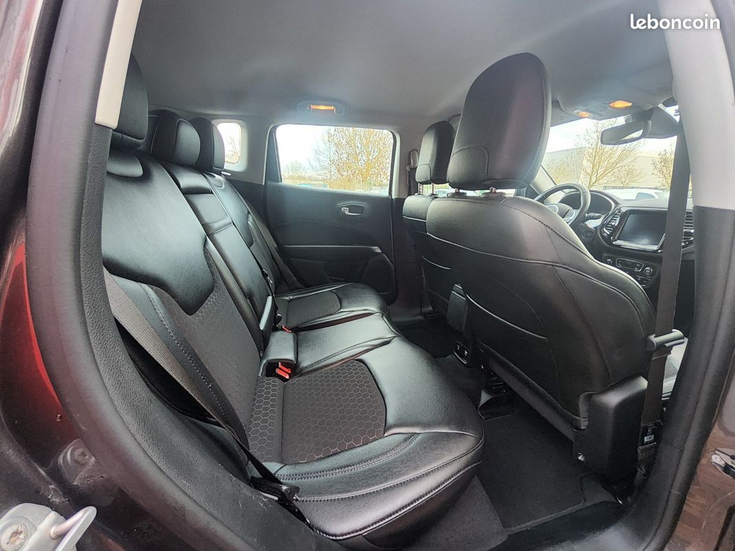 JEEP COMPASS 1.6 I MultiJet II 120 ch BVM6 Brooklyn Edition (image 11)