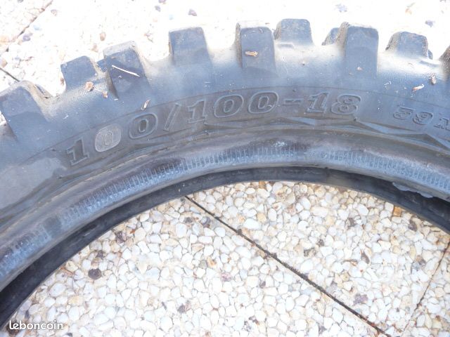 Pneu cross dunlop D752 (image 1)