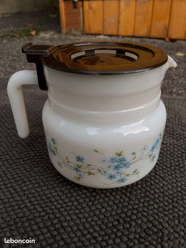 Cafetière verseuse arcopal (image 1)