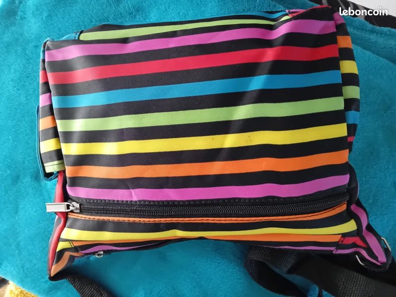 Sac à mains à rayures multicolores (image 2)
