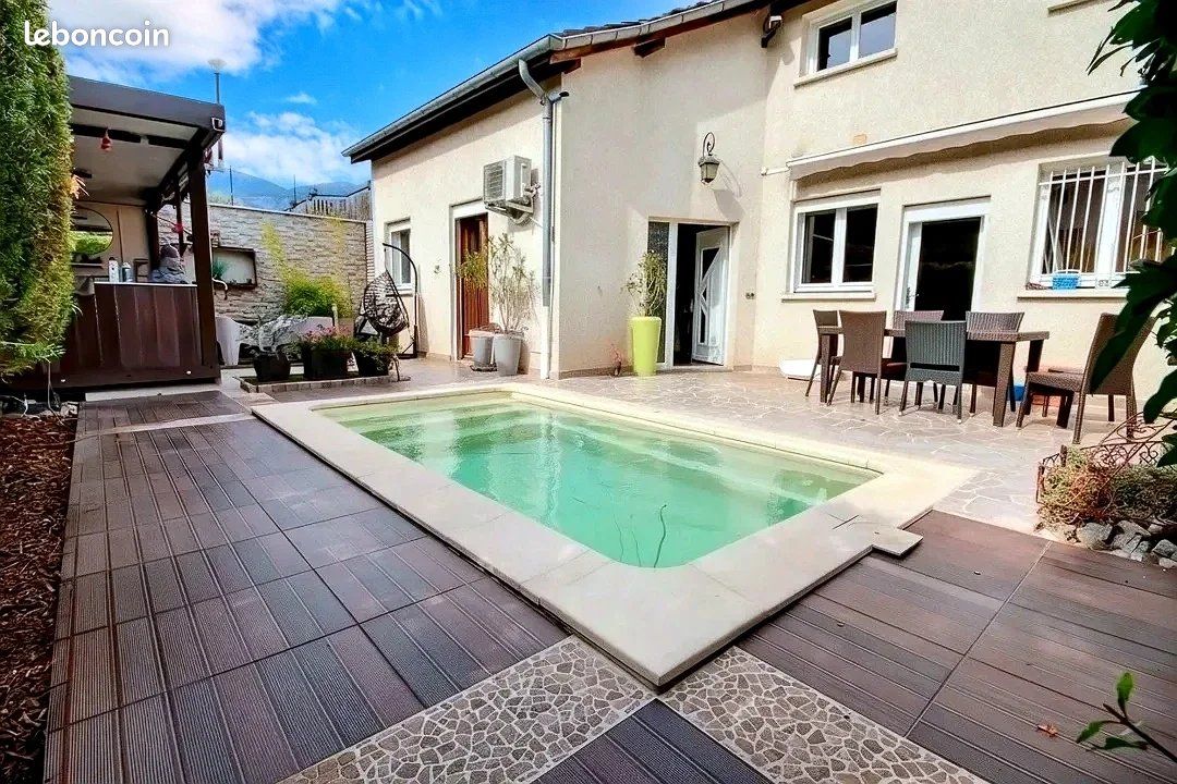 Maison 6 pièces 182 m² · à Villard-Bonnot · 182 m² · 450 000 €