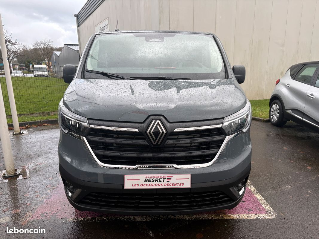 Renault TRAFIC Van L1H1 ADVANCE 3T blue dci 150ch AUTO 9 - KIT BOIS COMPLET COMPRIS - PRET A PARTIR (image 2)
