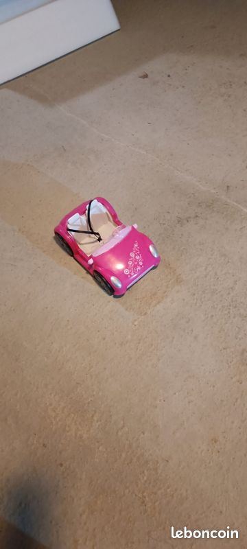 Voiture et ambulance barbie (image 1)