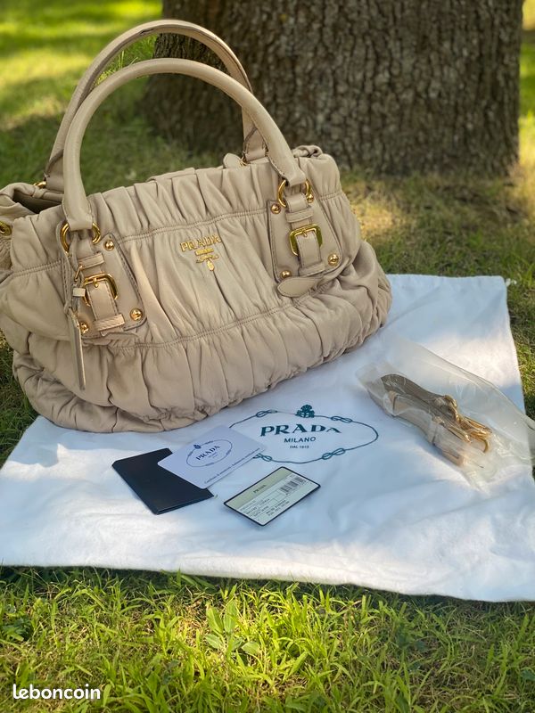 Prada Vrai Imitation Sac Prada Sac Prada Nappa Gaufre Accessoires