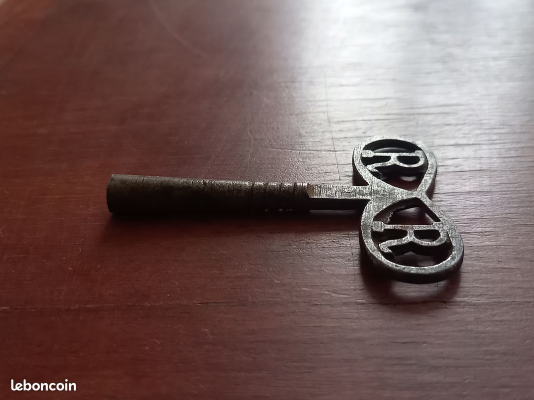 Clé De Remontoir Carrée 6 Mm Pour Pendule Et Horloge Mécanique