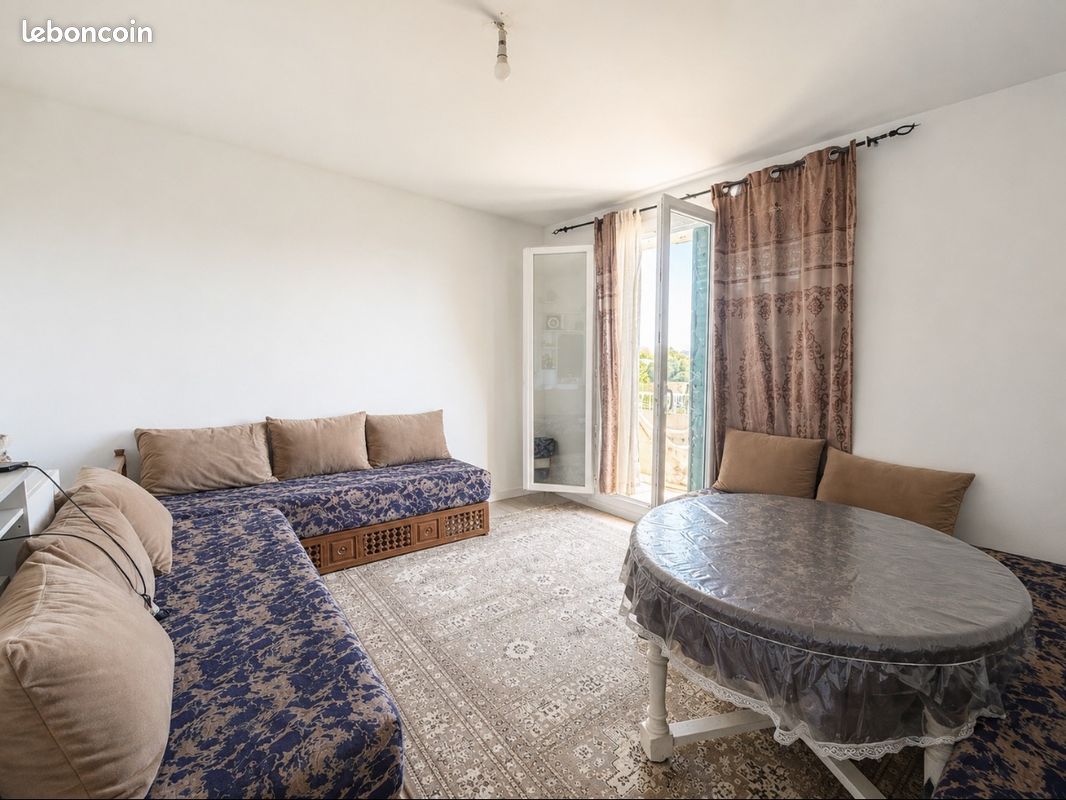 Appartement 3 pièces 57 m² · à Sorgues · 57 m² · 64 000 €
