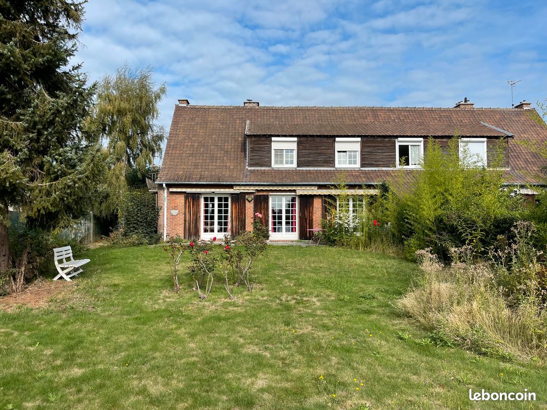 Maison 7 pièces 11 m² · à Leers · 11 m² · 390 000 €
