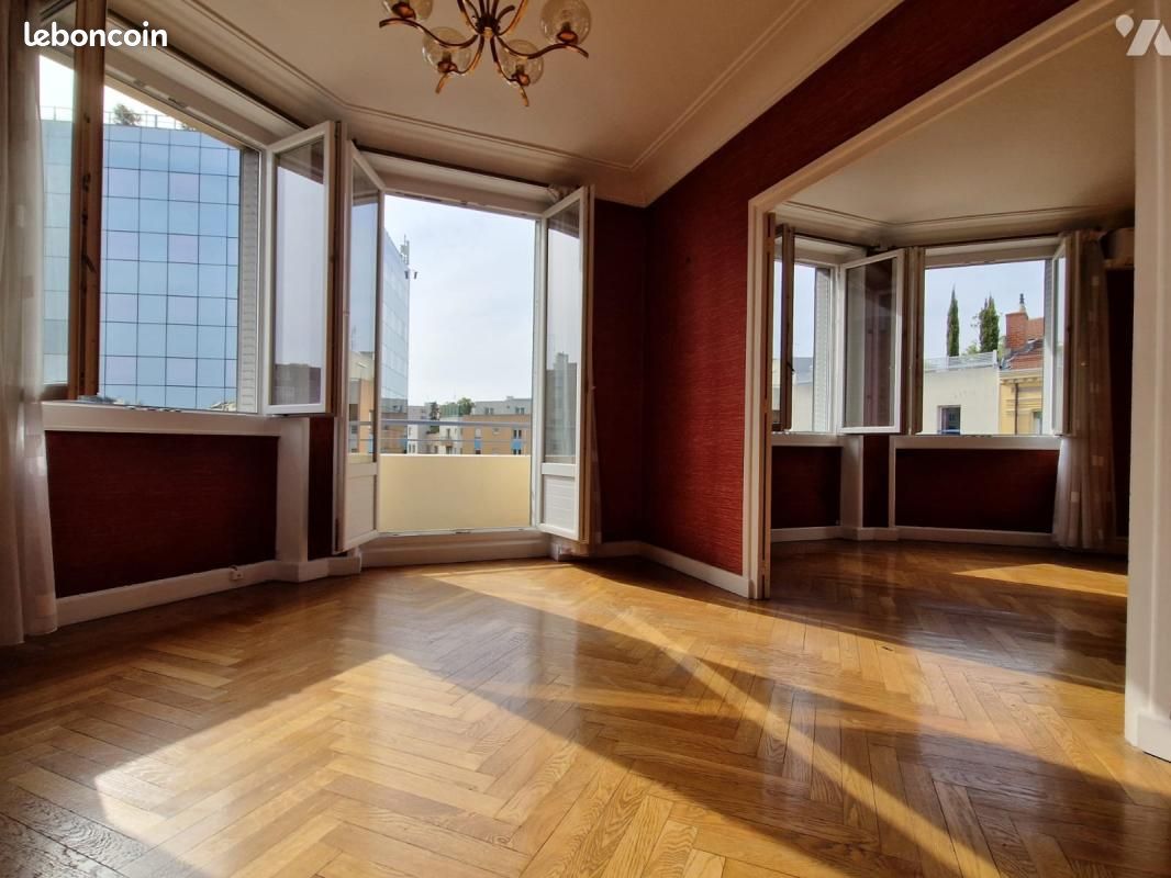 Appartement 3 pièces 65 m² · à Villeurbanne · 65 m² · 240 000 €