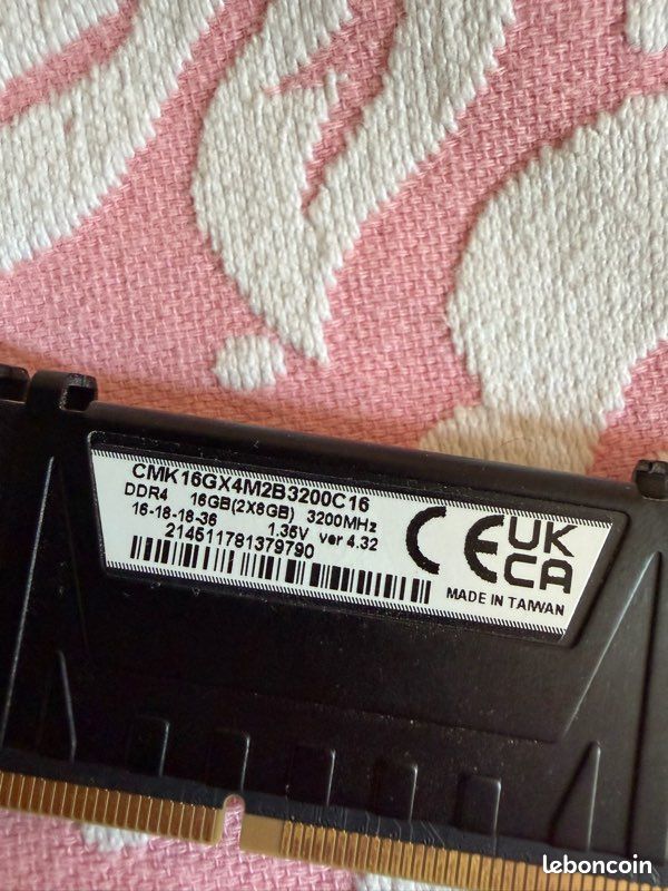 2x8Go DDR4 3200mhz cl18 Corsair (image 2)