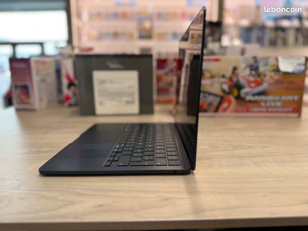 MacBook Air (2024) (image 2)