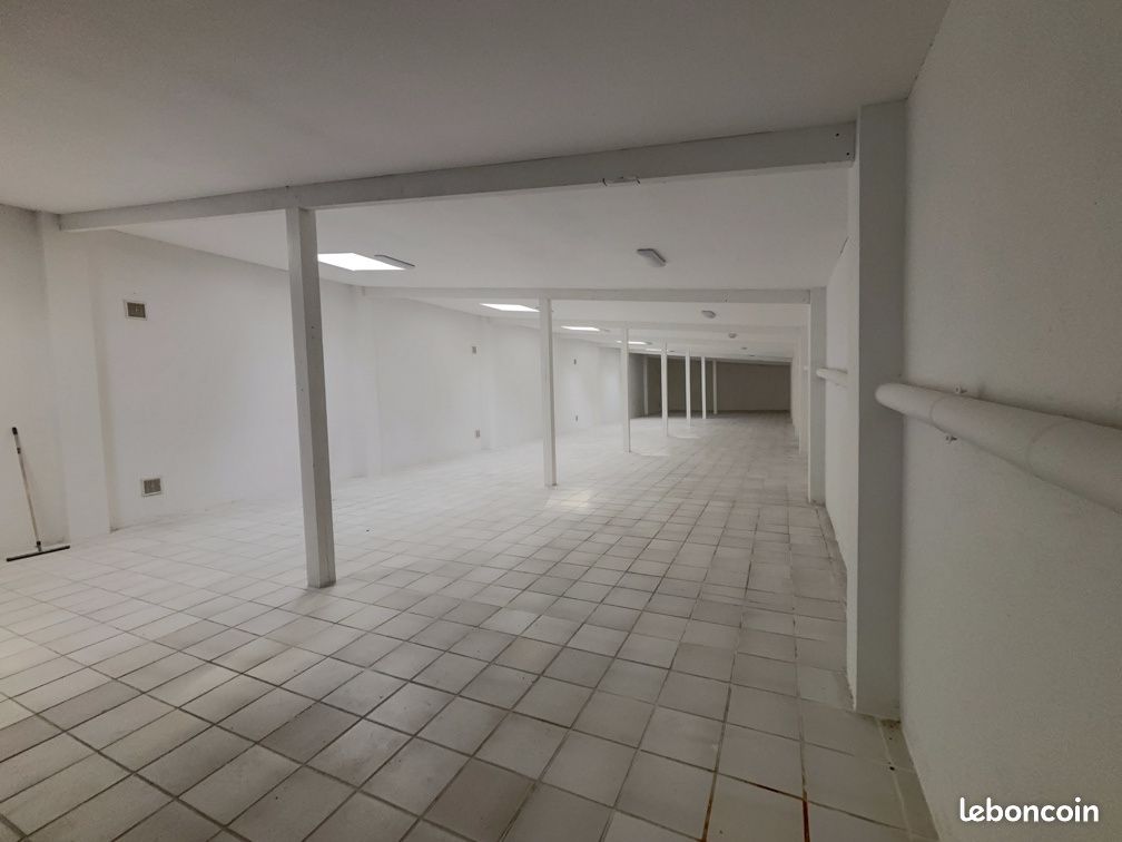 Immeuble 400 m² · à Longuenesse · 400 m² · 193 000 €