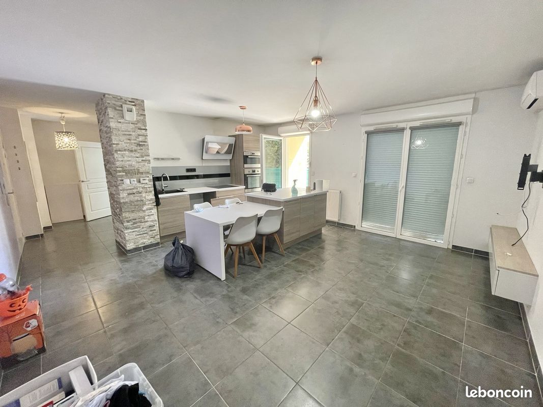 Appartement 3 pièces 67 m² · à Marseille · 67 m² · 1 157 €