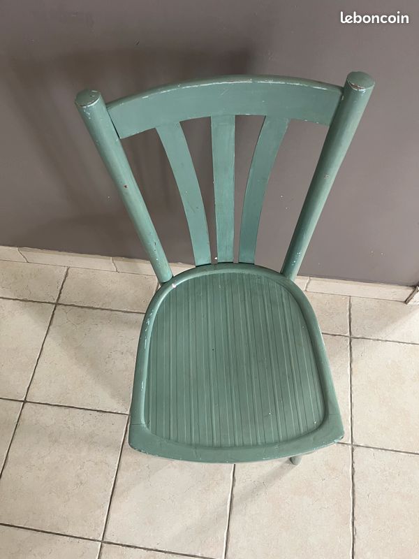Chaise vintage en bois (image 5)
