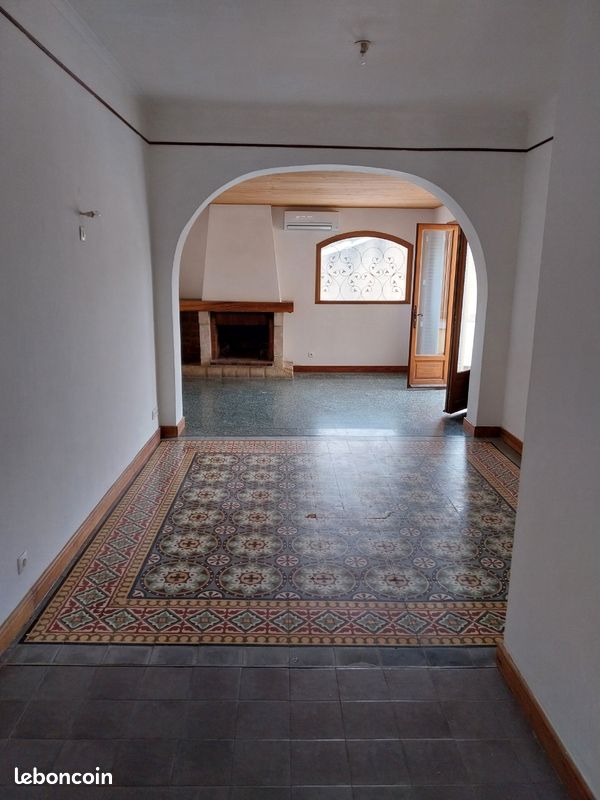Maison 5 pièces 92 m² · à Bagnols-sur-Cèze · 92 m² · 850 €/mois