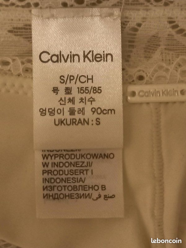Calvin Klein culotte string en dentelle taille M neuve avec étiquette (image 9)